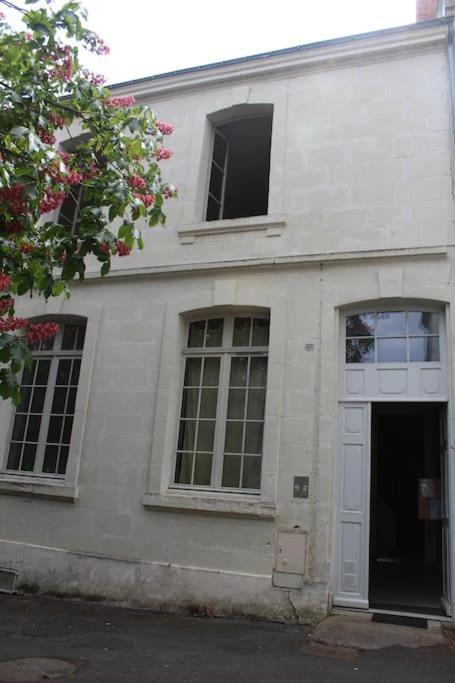 Appartement Calme Proche De La Loire Saumur Bagian luar foto